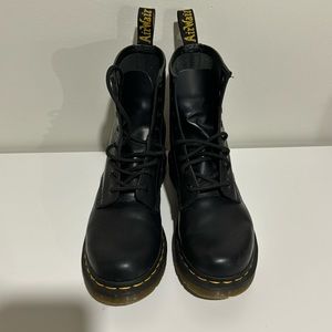 Dr. Marten 1460 Leather Lace Up Boots